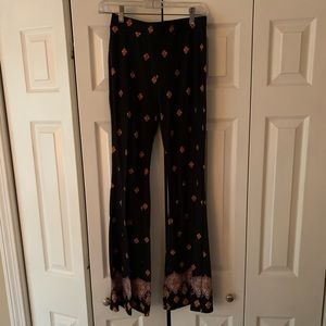 Patterned flowy pants